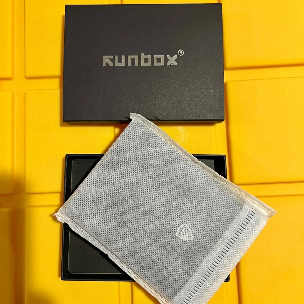 RUNBOX Mens Slim Wallet‎ with Money Clip RFID Blocking Bifold Credit Card Holder